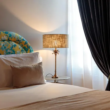 Dear - Valmor Palace Guest house